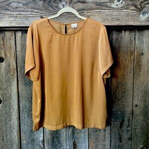 A New Day Golden Blouse T-shirt Size XXL